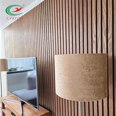 Parede natural do acento da veneziana da madeira de carvalho à prova de chama para a decoração da sala